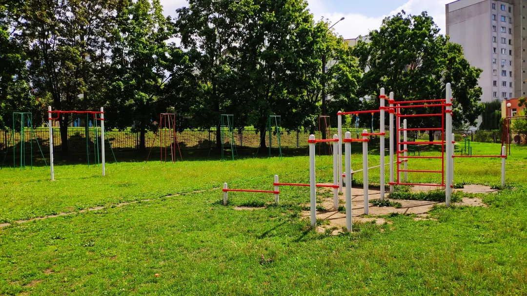 Push Up Bar at Calisthenics Park at вуліца Някрасава, Мінск – photo 2 of 2