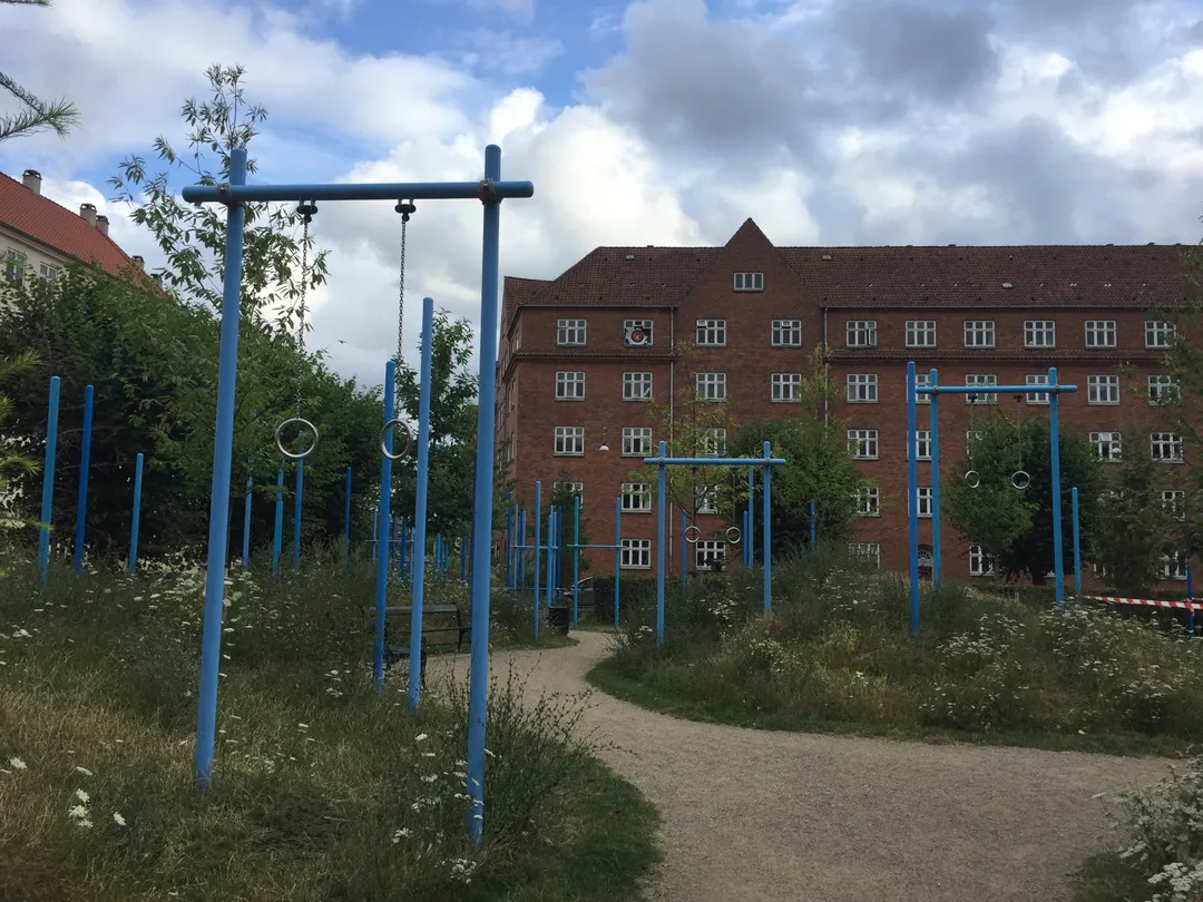Columnas de Ejercicio en Calisthenics Park at Guldbergs Plads, København – foto 3 de 5