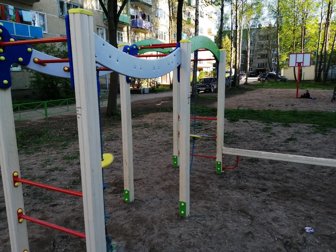 Abs Bench at Calisthenics Park at улица Строителей, Дно #wp3325 – photo 4 of 4