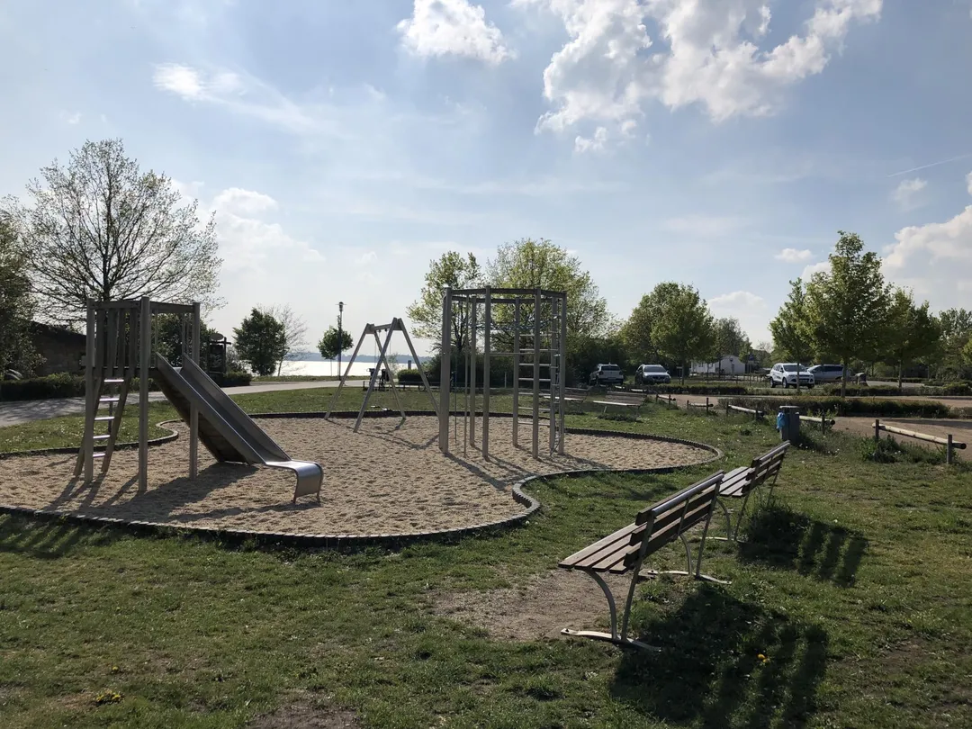 Турник на площадке Calisthenics Park at Buchwalder Straße, Senftenberg - Zły Komorow – фото 1 из 3