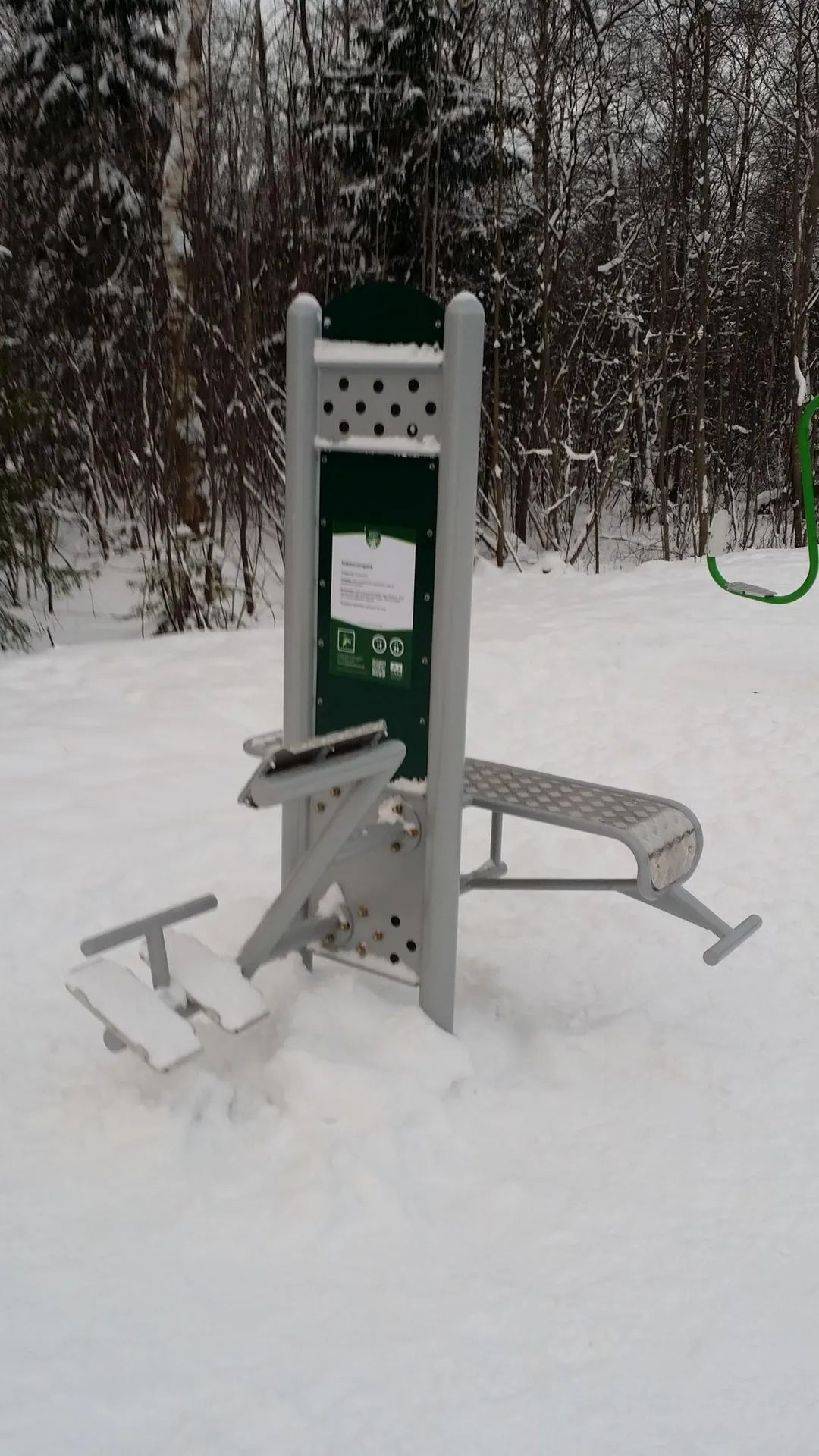 Sci di fondo presso Calisthenics Park at Metsapargi, Kohtla-Järve linn – foto 7 di 10