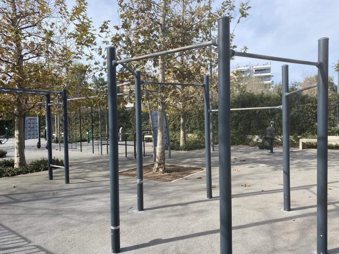 Parallel Gym Bars at Outdoor Gym in 2η Κοινότητα Καλλιθέας, Δήμος Καλλιθέας – photo 6 of 10