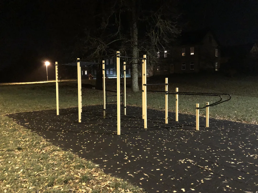 Рукохід на майданчику Calisthenics Park at Peetri, Tartu linn – фото 3 з 4