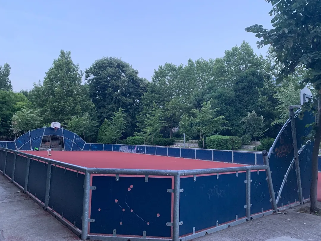 Barre de traction à Calisthenics Park at Strada Constantin Brâncuși, București – photo 1 sur 4