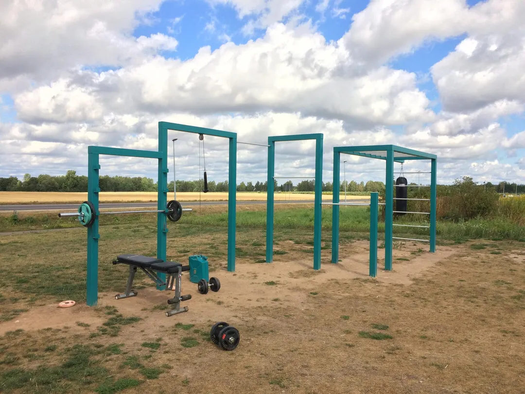 Bară de tracțiuni la Calisthenics Park at Nõlvakaare, Tartu vald – fotografia 1 din 3