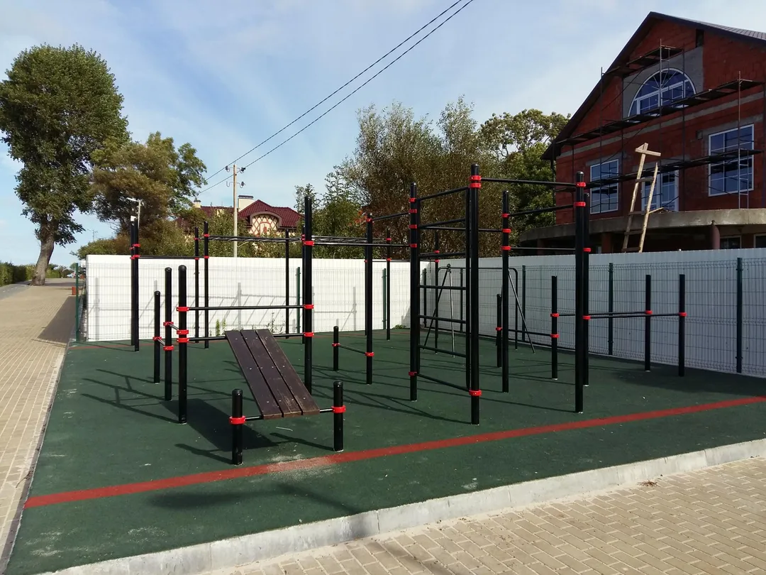 Spalliera presso Calisthenics Park at Променад, Зеленоградск #wp3370 – foto 3 di 3