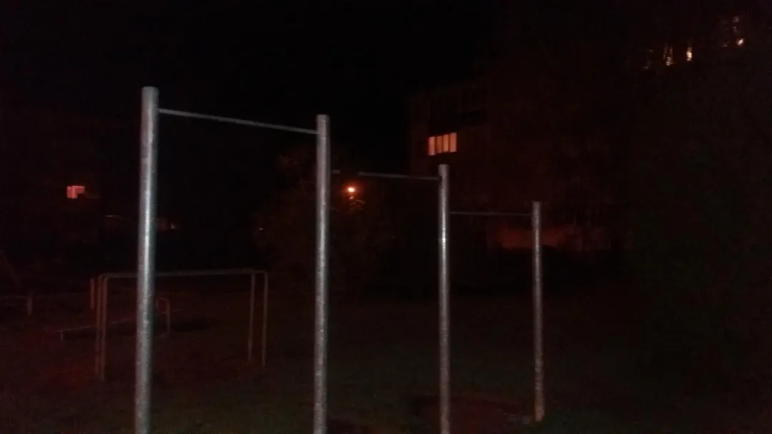 Barre de pompes à Calisthenics Park at Ievu iela, Jūrmala – photo 5 sur 5