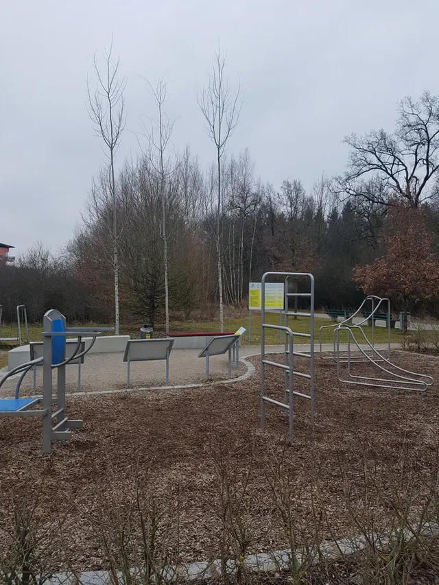 Calisthenics Park at Max-Lebsche-Platz, München