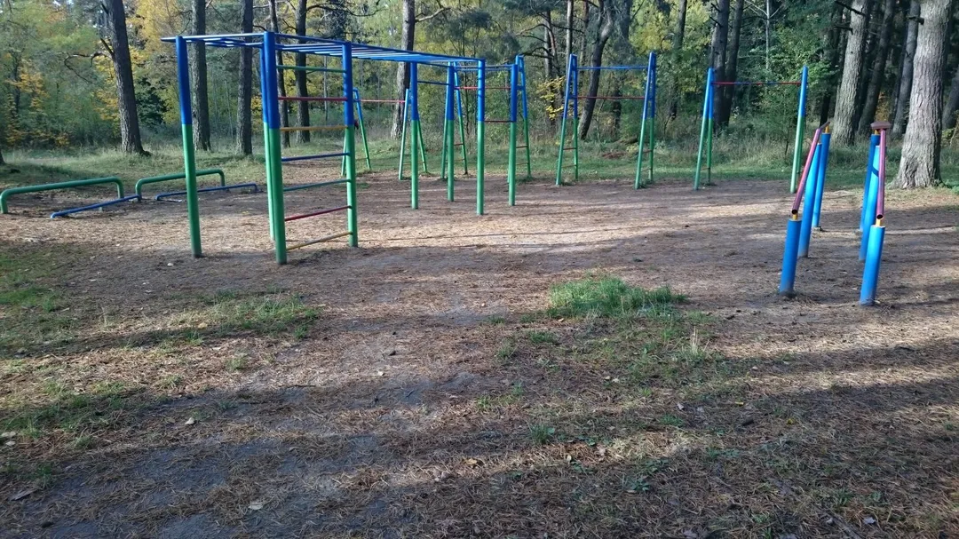 Parallel Gym Bars at Calisthenics Park at вуліца Герасіменкі, Мінск – photo 2 of 2