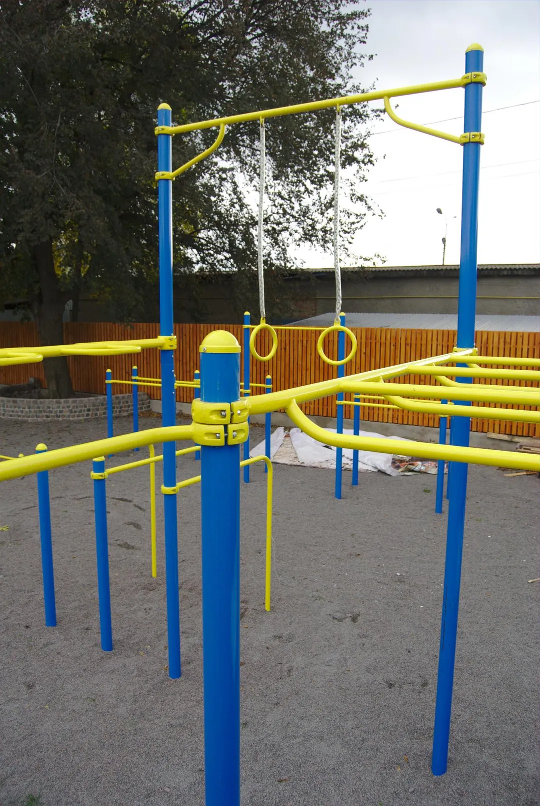 Abs Bench at Calisthenics Park at вулиця Зигмунда Козара, Фастів – photo 5 of 7