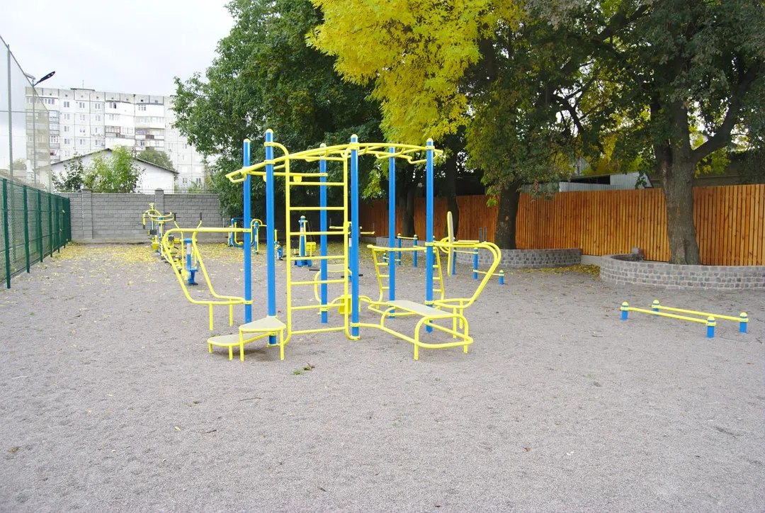 Ground Parallel Bars at Calisthenics Park at вулиця Зигмунда Козара, Фастів – photo 3 of 7