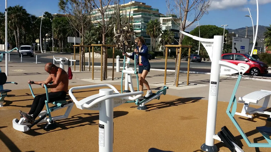 Monkey bar presso Calisthenics Park at Boulevard du Midi Louise Moreau, Cannes – foto 3 di 3