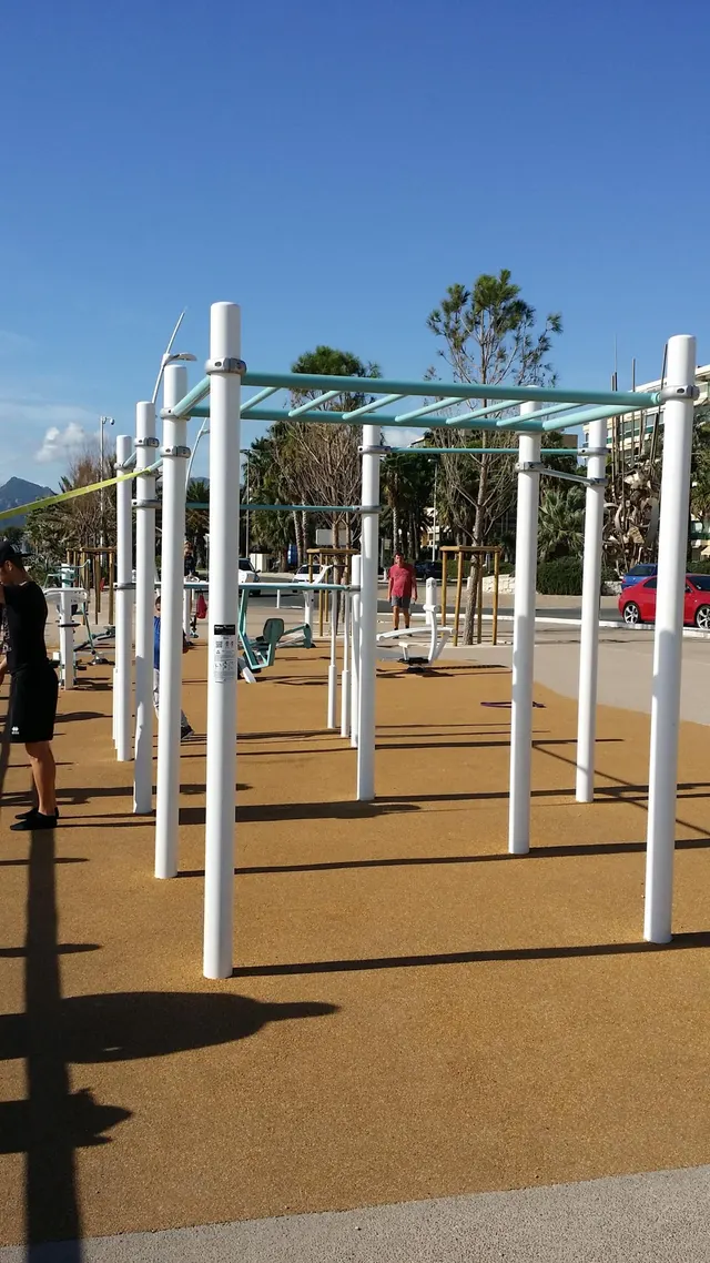 Calisthenics Park at Boulevard du Midi Louise Moreau, Cannes
