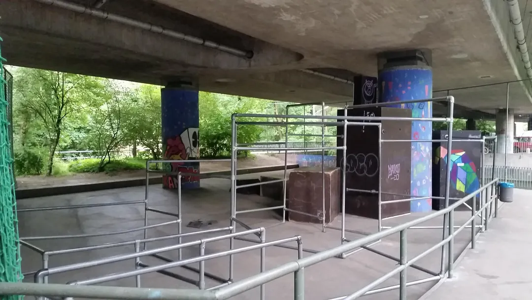 Турнік на майданчику Calisthenics Park at Candidstraße, München – фото 1 з 1