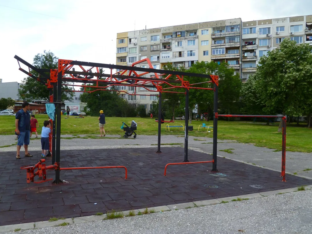 Barres de singe à Calisthenics Park at Инж. Христо Проданов, София – photo 3 sur 6