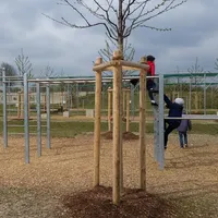Calisthenics Park at Potenzgarten 10^-5, München - thumbnail 2