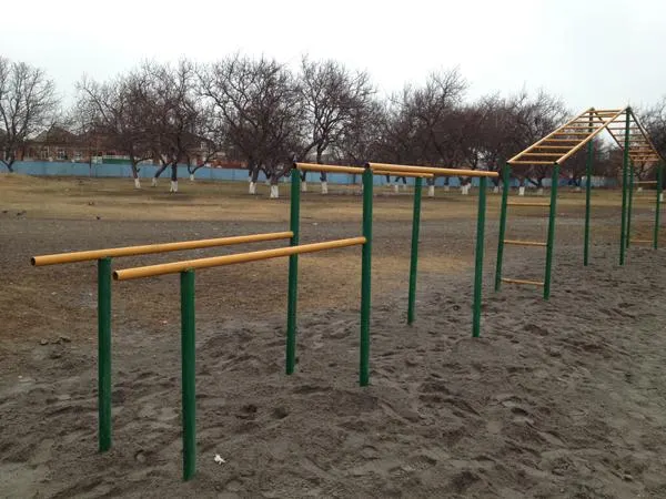 Calisthenics Park at вуліца Дзяржынскага, Барысаў