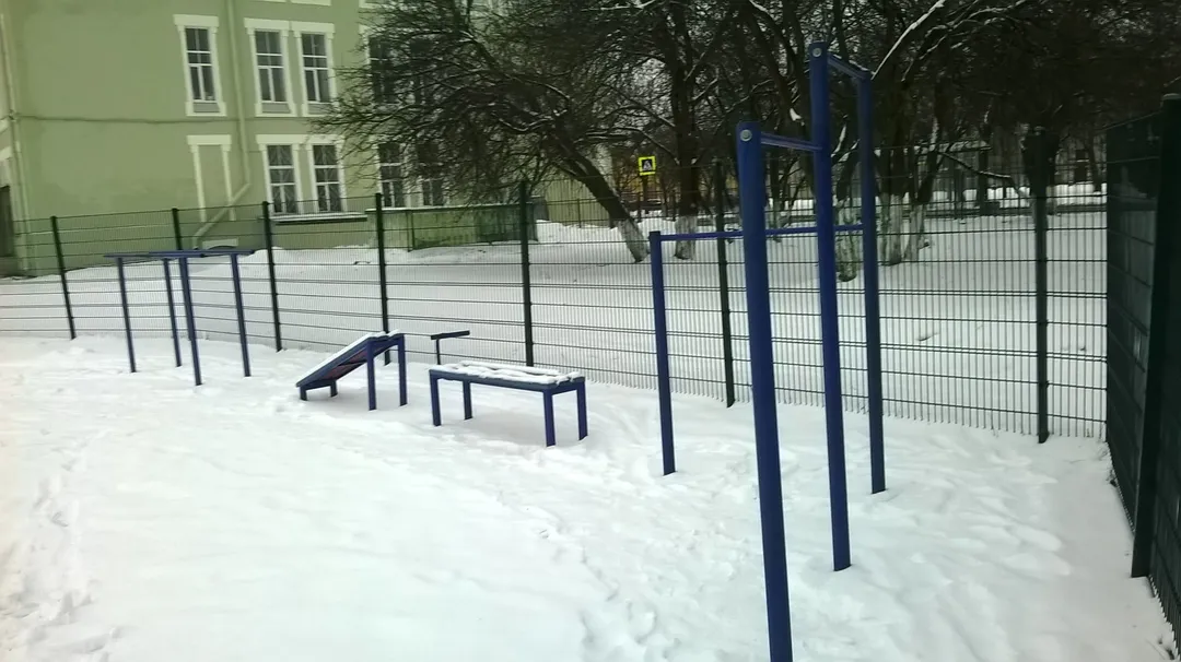 Sbarra per trazioni presso Calisthenics Park at улица Аврова, Петергоф #wp3500 – foto 1 di 6