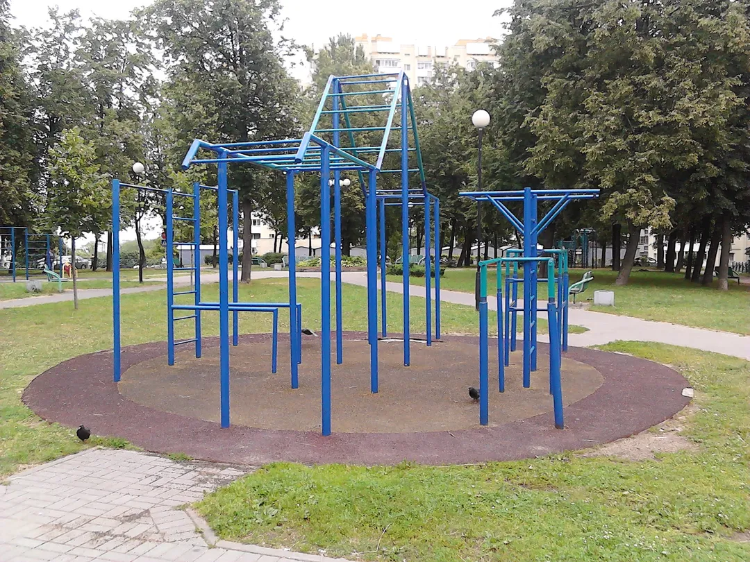 Турнік на майданчику Calisthenics Park at вуліца Гастэлы, Мінск – фото 1 з 7
