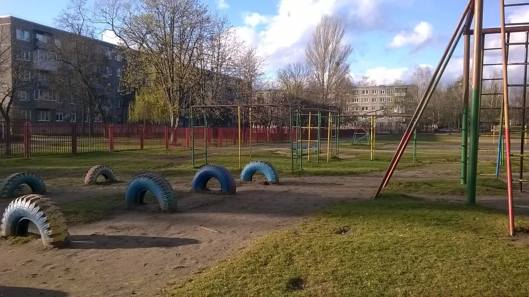Parallele presso Calisthenics Park at вуліца Рэпіна, Гродна – foto 2 di 5