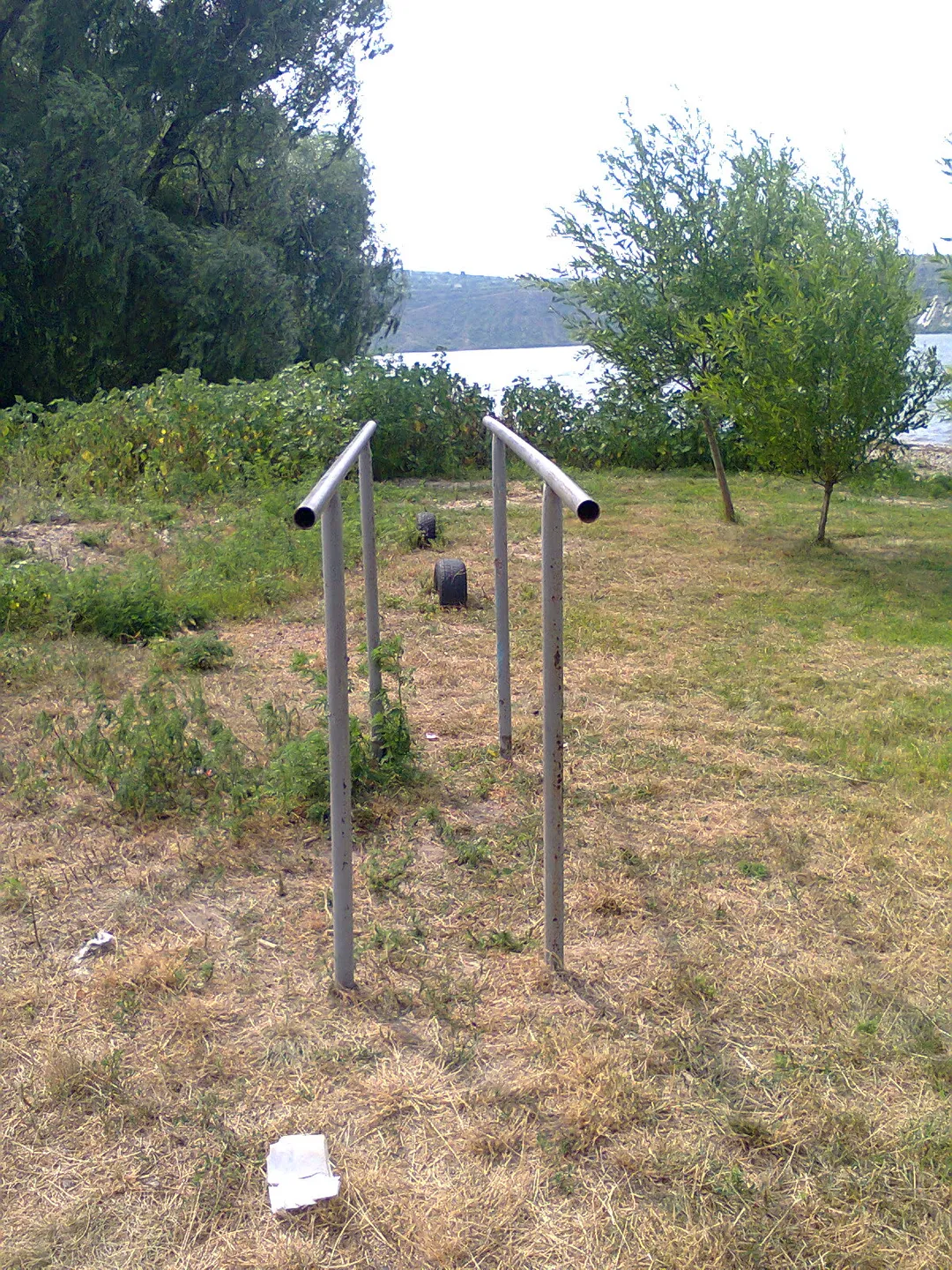 Pull Up Bar at Outdoor Gym in Raionul Dubăsari, Molovata Nouă – photo 1 of 2