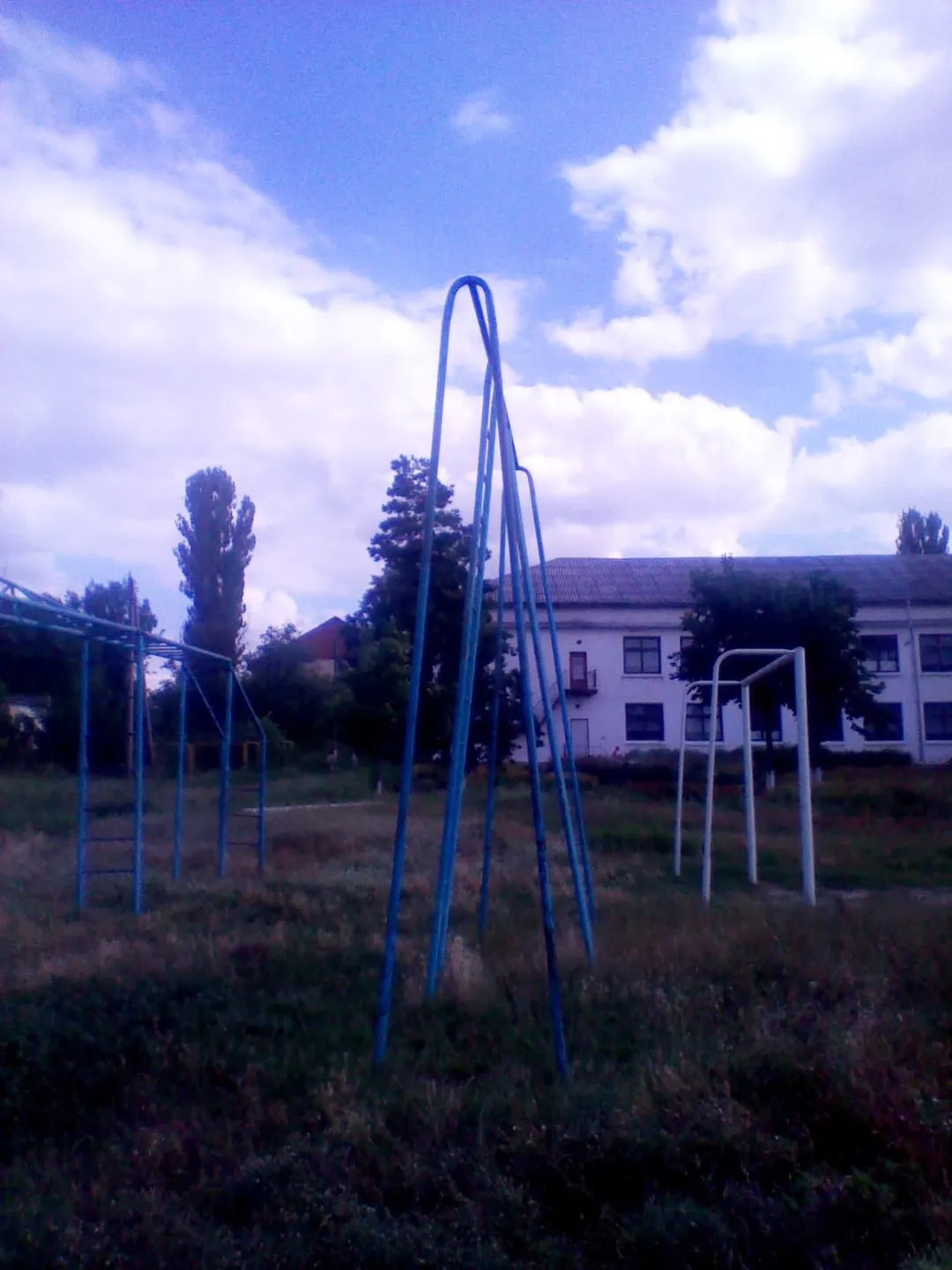 Barres parallèles à Calisthenics Park at Strada Victoriei, Molovata Nouă – photo 6 sur 11