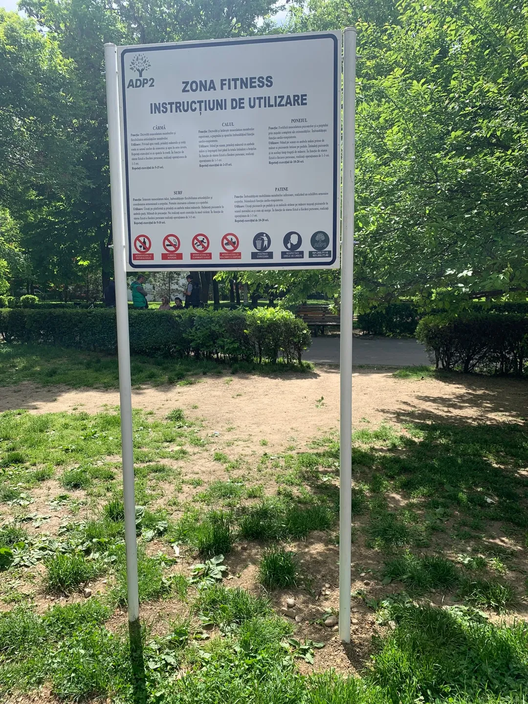 Barres parallèles à Calisthenics Park at Șoseaua Colentina, București – photo 2 sur 4