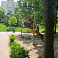 Zona fitness cu teren de baschet