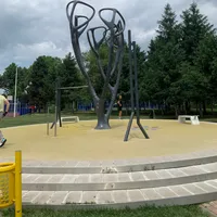 Calisthenics Park at Calea Piscului, București - thumbnail 4