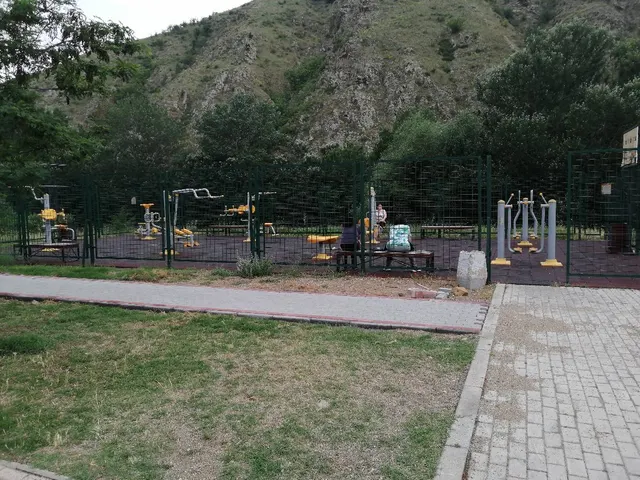 Calisthenics Park at фитнес справи на отворено, Штип