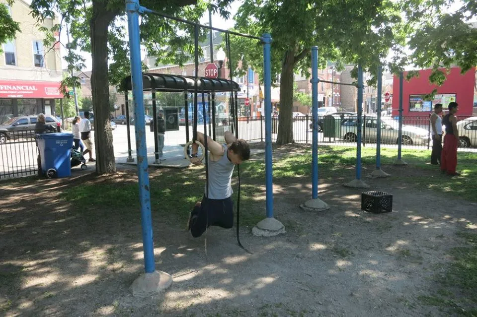 Pull Up Bar at Calisthenics Park at South Wood Street, Chicago – photo 3 of 4