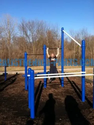 Barren bei Calisthenics Park at USS Indianapolis Memorial Highway, Indianapolis – Foto 2 von 2