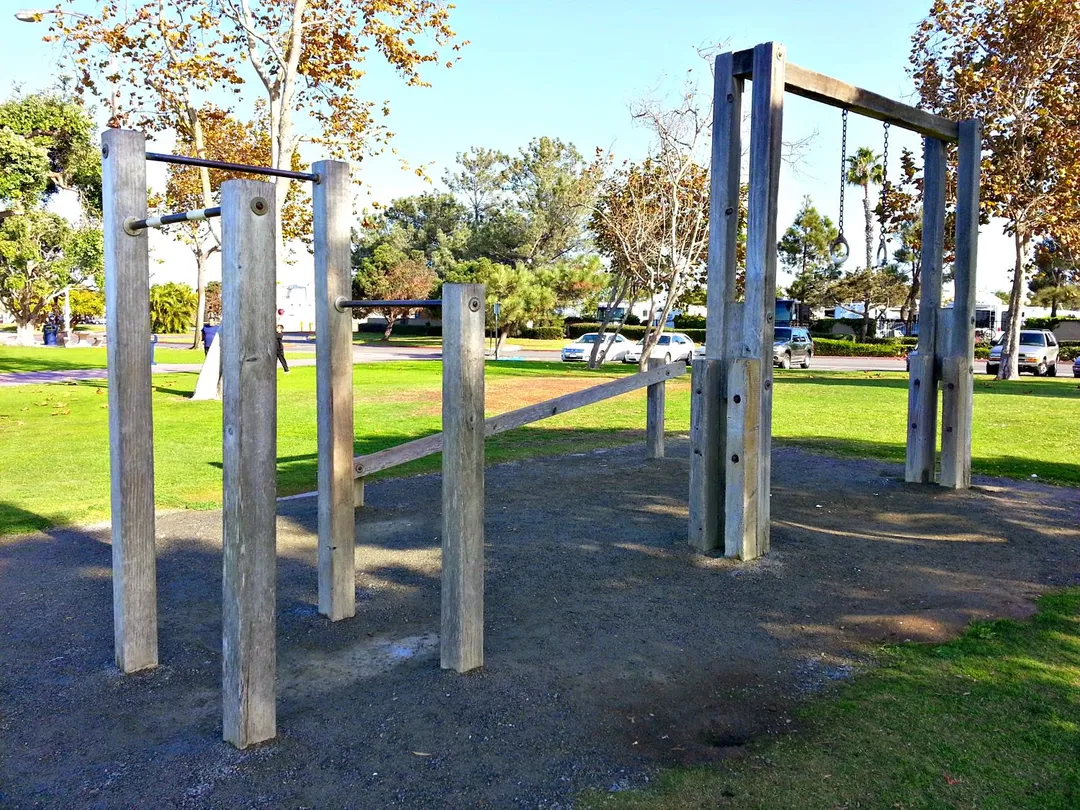 Klimmzugstange bei Calisthenics Park at Plover Way, Chula Vista – Foto 1 von 1
