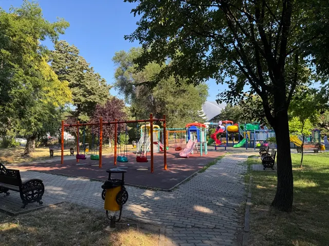 Calisthenics Park at Aleea Circului, București