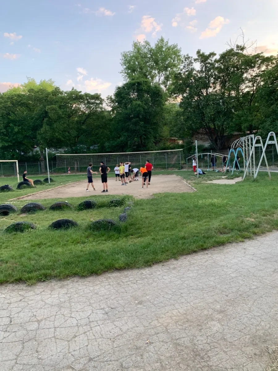Wall Bars at Calisthenics Park at Bulevardul Cuza-Vodă, Chișinău #wp3679 – photo 2 of 2