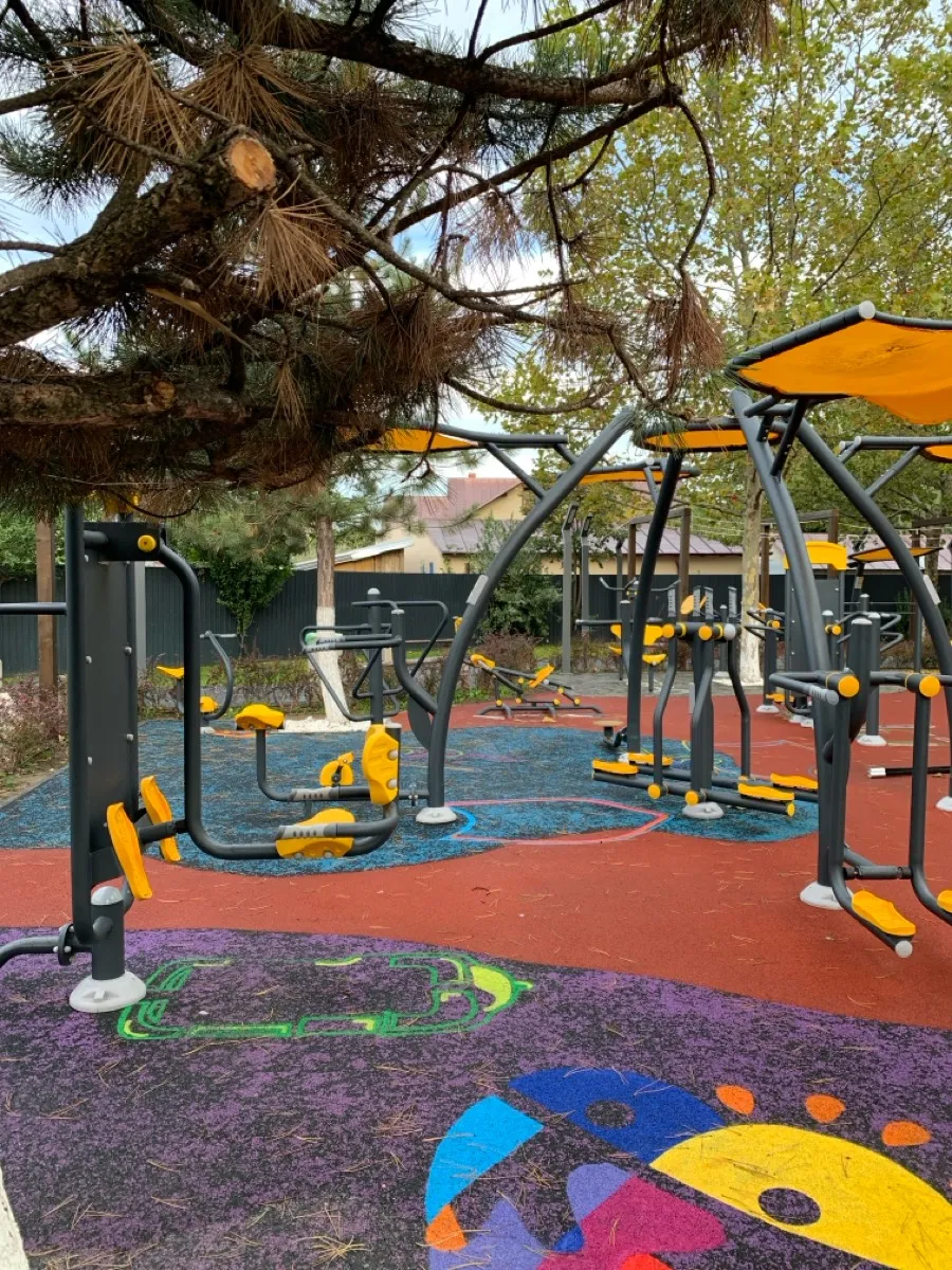 Barren bei Calisthenics Park at Strada Tudor Vladimirescu, Voluntari – Foto 2 von 3