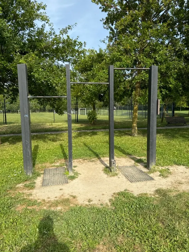 Calisthenics Park at Allée des Platanes, Rognonas
