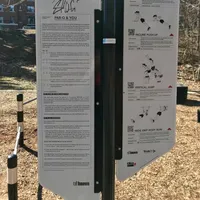 Calisthenics Park at St Edmund's Drive, Toronto - thumbnail 2