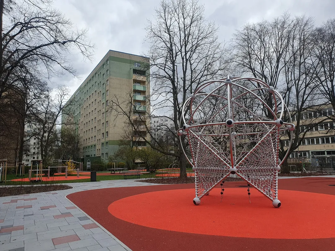 Barren bei Calisthenics Park at Singerstraße, Berlin – Foto 2 von 5