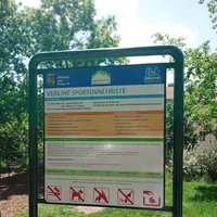 Calisthenics Park at Slovenská, Praha - thumbnail 3