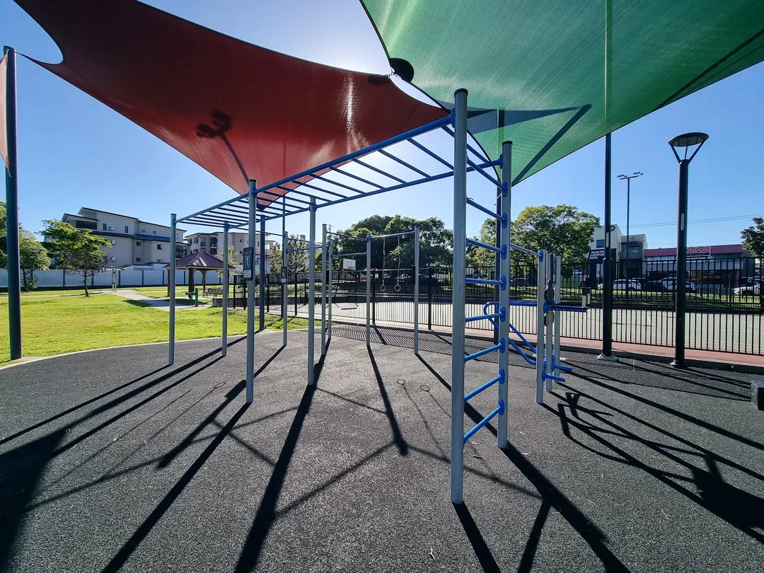Parallel Gym Bars at Calisthenics Park at Wellington Road, Brisbane – photo 2 of 3