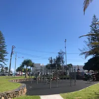 Calisthenics Park at Goodwin Terrace, Gold Coast - thumbnail 4