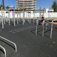 Calisthenics Park at Goodwin Terrace, Gold Coast - thumbnail 3