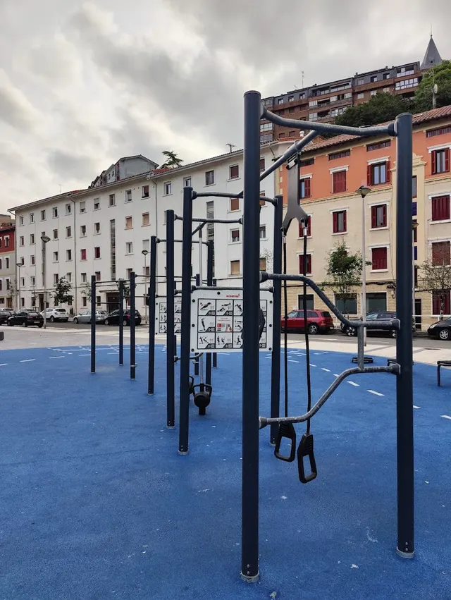 Calisthenics Park at Zarautz kalea, Donostia / San Sebastián