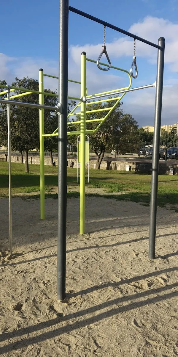 Турник на площадке Calisthenics Park at Via Diego Gregorio Cadello, Casteddu/Cagliari – фото 1 из 4