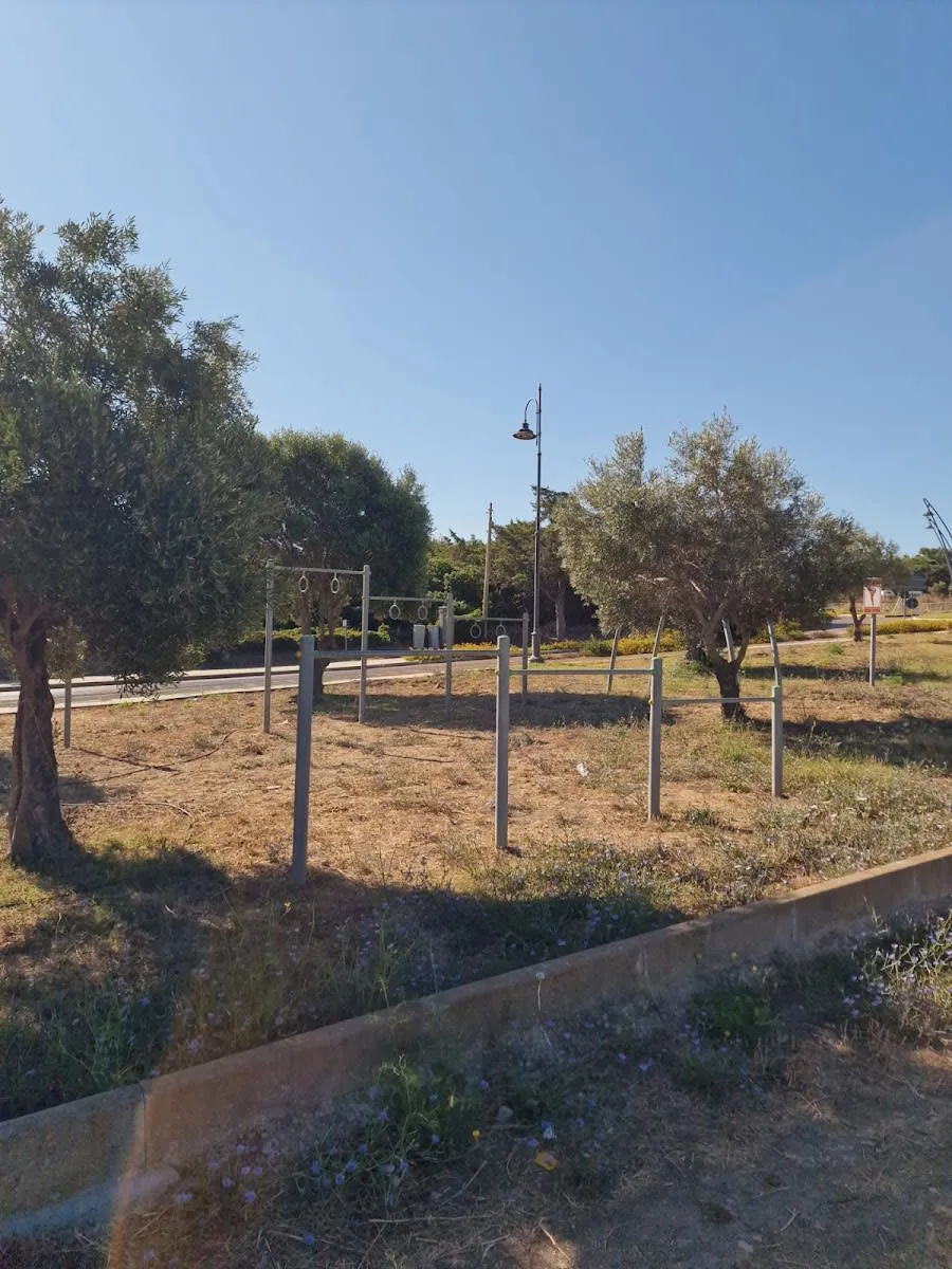 Pull Up Bar at Calisthenics Park at Via Don Francesco Tedde, Lungòni/Santa Teresa Gallura – photo 1 of 1