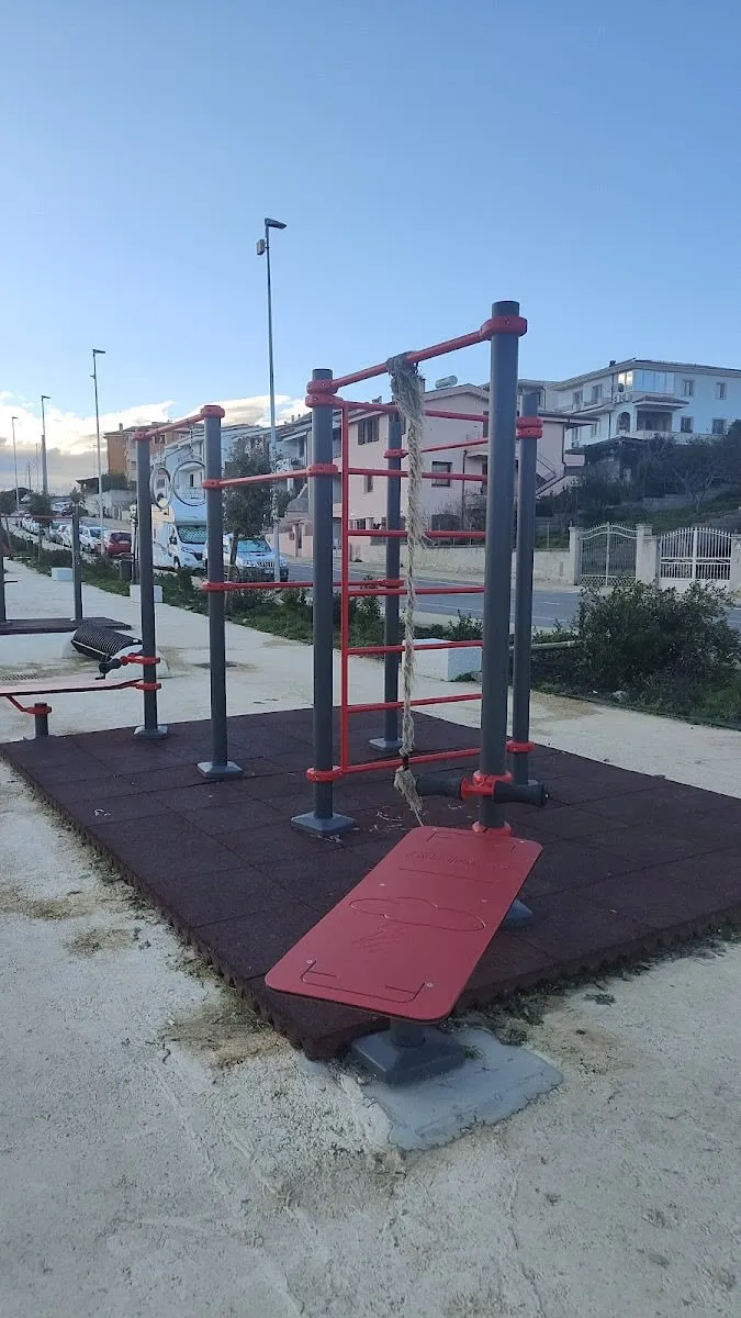 Pull Up Bar at Calisthenics Park at Via Giambattista Tiepolo, Nùgoro/Nuoro – photo 1 of 2