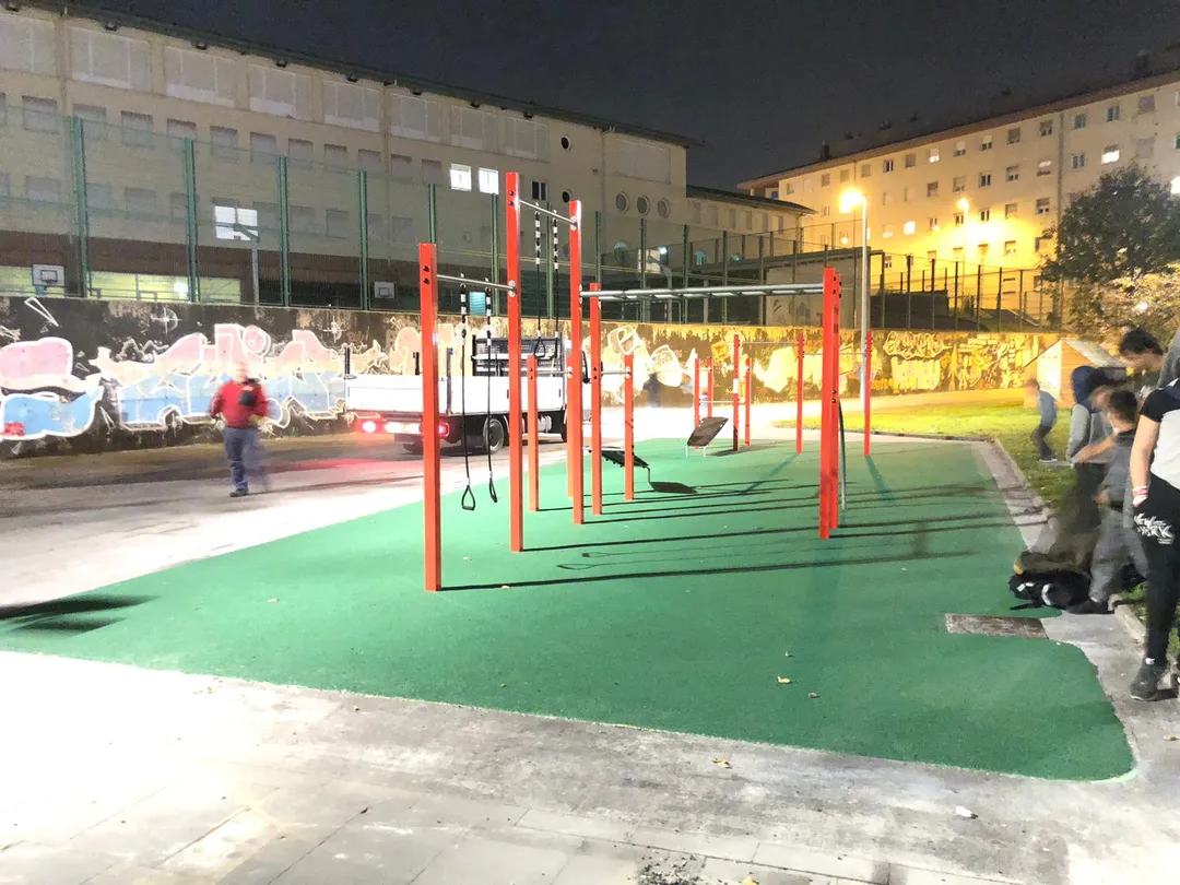 Klimmzugstange bei Calisthenics Park at Calistenia, Donostia / San Sebastián – Foto 1 von 1