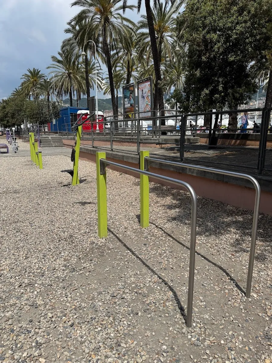 Pull Up Bar at Calisthenics Park at Marina Porto Antico, Genova – photo 1 of 1