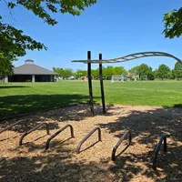 Calisthenics Park at Areana Road, Niagara-on-the-Lake - thumbnail 3
